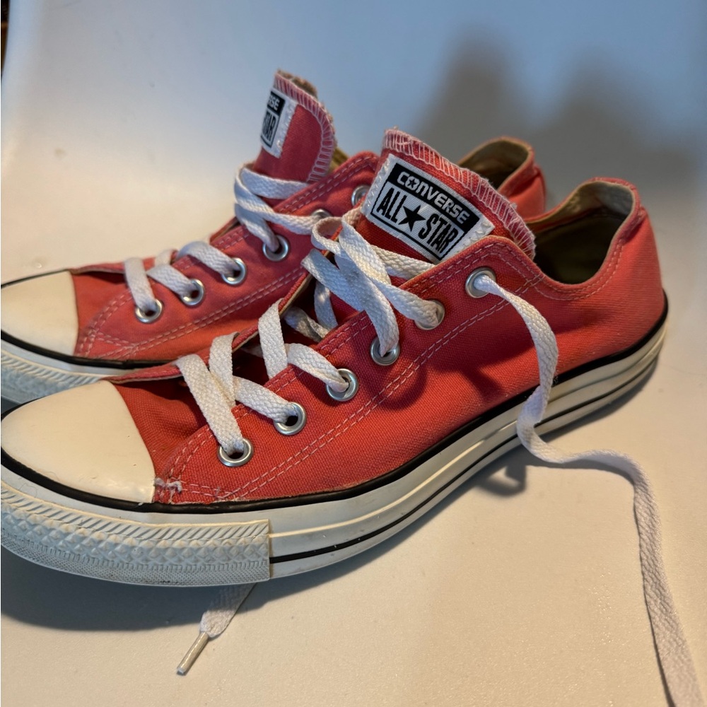 Converse All Star Coral Low-Top Shoes